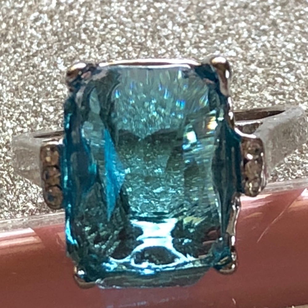 Gorgeous 16.42CT Aquamarine Silver Ring - Picture 4 of 8